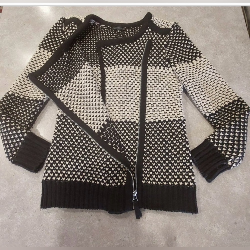 Dynamite Knit Sweater -- Black&White Stripe Cross Zip -EUC-SzS -Beach layer!☀️🖤‌